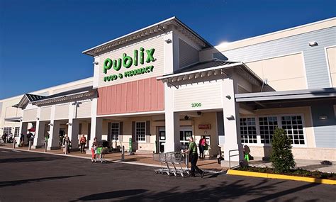 Publix super market at 4th street station. Publix Super Market at 4th Street Station, Saint Petersburg. 159 likes · 1,929 were here. A southern favorite for groceries, Publix Super Market at 4th Street Station is conveniently located in Saint... 