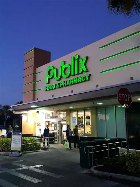 Publix Super Market at Town Park at 12231 E Colonial Dr, Orlando FL 32826 - ⏰hours, address, map, directions, ☎️phone number, customer ratings and comments. . 
