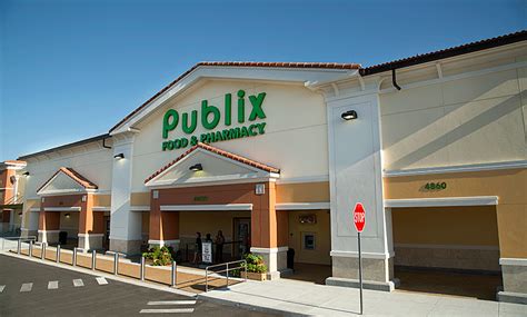 Publix super market at kings lake square. A: The former Bank of America outparcel at Kings Lake Square in East Naples soon will be another location for a dental office. Illinois-based Heartland Dental is converting the freestanding 4,520-square-foot bank building into a dental office on that half-acre lot on the northeast corner of the Publix-anchored retail center on Davis Boulevard. 