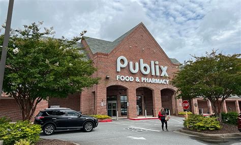 Publix super market at lost mountain crossings. The prices of items ordered through Publix Quick Picks (expedited delivery via the Instacart Convenience virtual store) are higher than the Publix delivery and curbside pickup item prices. Prices are based on data collected in store and are subject to delays and errors. Fees, tips & taxes may apply. 