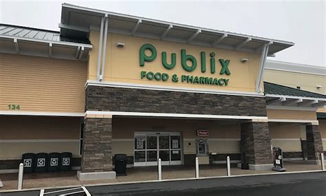 Publix super market at north pointe shopping center. IN BUSINESS. (828) 322-3675. 36 29th Ave NE. Hickory, NC 28601. OPEN NOW. From Business: Save on your favorite products and enjoy award-winning service at Publix Super Market at Lake Hickory Crossings. Shop our wide selection of high-quality meats,…. 2. Publix Super Market at The Village Shoppes. 