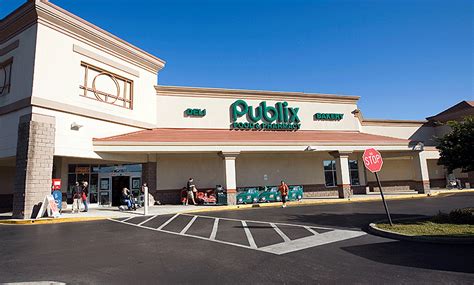 Jul 4, 2021 · The company renovated the shopping center again in 1999, 2003 and 2019. Anchored by Publix, Ulta Beauty and West Marine, the shopping center serves nearby residential neighborhoods including ... . 