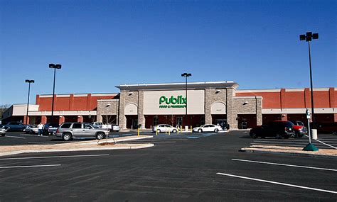 The 86,108-square-foot community shopping center opened in 2009 and is 95 percent leased. Snow Hill Village is anchored by a Publix super market and also includes Beef O'Bradys, Edward Jones, H&R .... 
