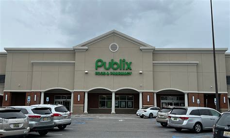 Publix is located right in Vestavia Hills City Center at 784 Montgomery Highway, within the south-west area of Vestavia Hills (nearby Sw Corner of Us 31 & Canyon Rd). The supermarket is an outstanding addition to the local businesses of Pelham, Shannon, Fairfield, Birmingham, Pleasant Grove, Dolomite, Bessemer and Watson.. 