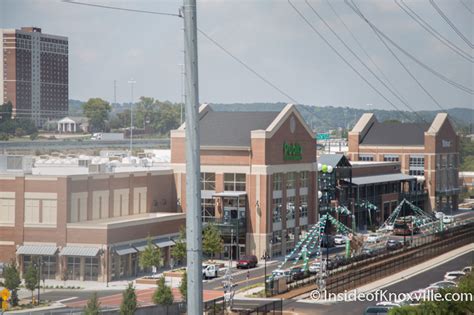 Publix university commons knoxville tn. Knoxville's newest Publix grocery store opened its doors to customers for the first time Thursday morning. 