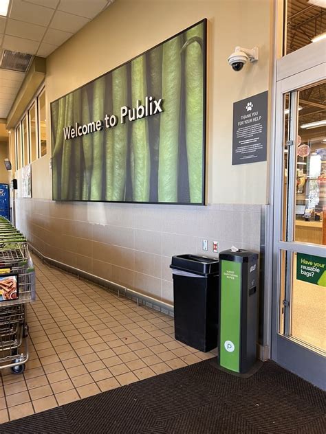 Publix Super Market at Grand Traverse Plaza at 2925 Traverse Trl, The Villages, FL 32163. Get Publix Super Market at Grand Traverse Plaza can be contacted at (352) 750-1056. Get Publix Super Market at Grand Traverse Plaza reviews, rating, hours, phone number, directions and more. ... 3475 Wedgewood Ln The Villages, Florida 32162 …. 