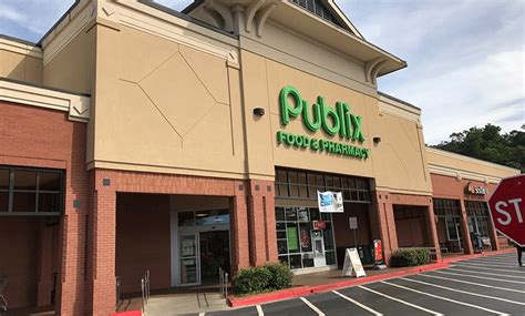 Publix woodlawn. “Looking for a new pizza place in East Cobb, I drove past the Woodlawn shopping center and saw Carlo's about a month ago. ” in 10 reviews “ This is the best NY style pizza I have had anywhere in FL and GA combined. ” in 7 reviews 
