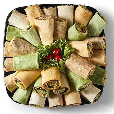 Publix wraps. There are about 90 calories in a 6-inch flour tortilla wrap, while a corn tortilla wrap of the same size boasts just under 70. The amount of calories in a tortilla wrap vary greatl... 