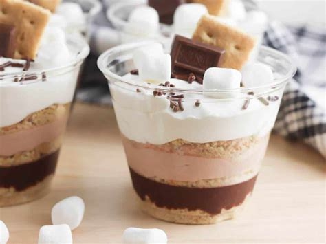 Pudding cups. These pudding snacks are made with real nonfat milk and no high fructose corn syrup or preservatives. Each of these chocolate pudding cups have 60% more pudding ... 