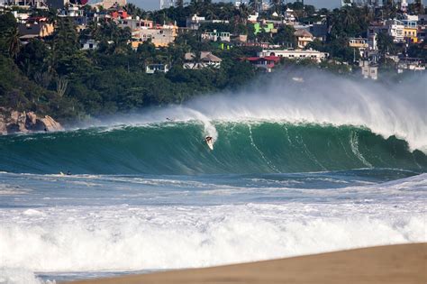 Puerto Escondido Surf Report & Live Surf Cams - Surfline