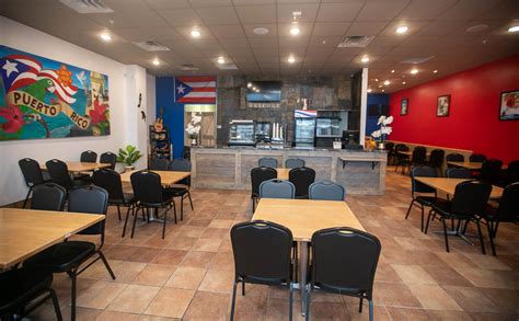 Puerto Rican restaurant, grocery store opens in Troy