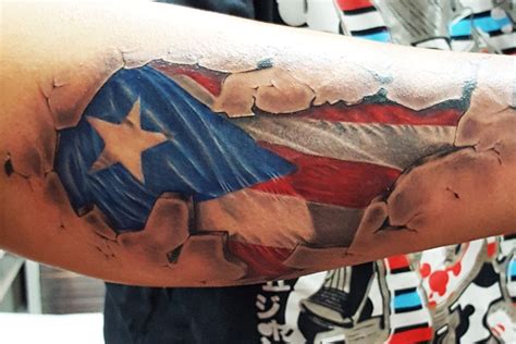 A tattoo that combines the American and Puerto Rican flag is popula