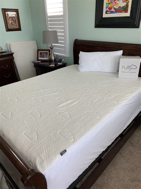 Puffy mattress reviews. Feel: While both beds have memory foam top layers, the Puffy’s surface is softer than the Nectar’s. As a result, lightweight side sleepers may find the Puffy more comfortable. Thickness: The Nectar is 2” thicker than the Puffy, creating superior pressure relief for bigger bodies and a more durable mattress. 