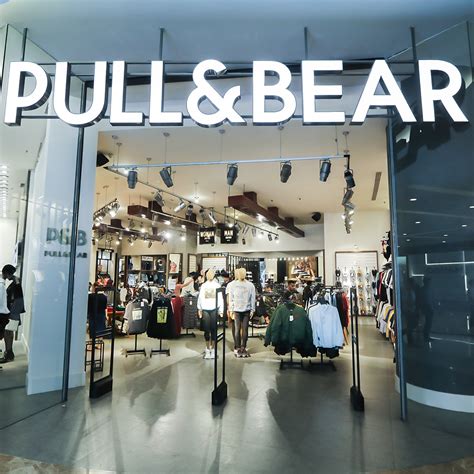 Pull and bear online