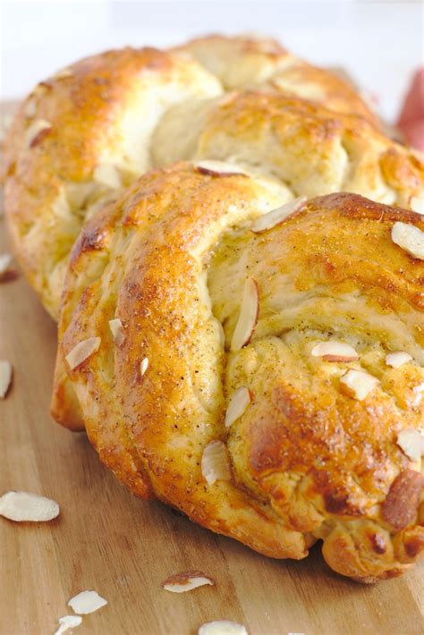 Pulla: Finnish Cardamom Bread - Tasty Kitchen