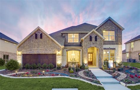 Wilson Creek Meadows is a beautiful master-planned community located off Preston Road in Celina in the highly acclaimed Celina Independent School District. Family-friendly amenities such as a resort-style pool, playground, and walking trails create a charming atmosphere you will love.. 