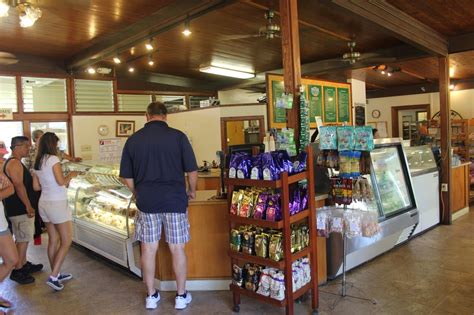 Punalu'u Bake Shop, Naalehu, Hawaii. 5,437 likes · 2,444 talking about this · 32,426 were here. The southernmost bakery in the United States. Freshly baked goods and cafe. 