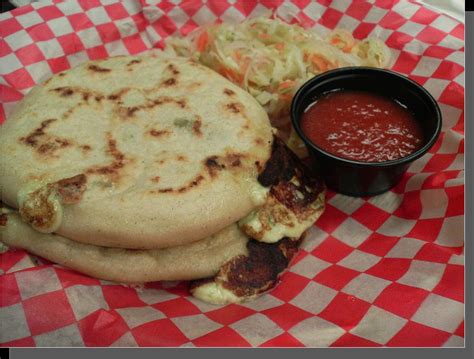 Pupusas express. Pupusas Express is coming to the former Quizno’s space in the Annandale Shopping Center. In addition to traditional Salvadoran pupusas, the menu features carne asada, fajitas, burritos, tacos, and Salvadoran soups, among other Tex-Mex and American fare. Owner Lorenzo Guevara hopes to open the restaurant in two or three months, at … 