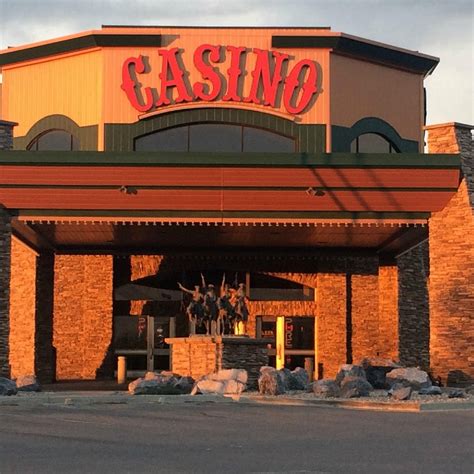 Pure casino. Pure Casino Lethbridge is built for fun. We offer over 44,000 square feet of space including 13,000 square feet dedicated to gaming featuring: Over 400 slot machines, 28 video lottery terminals, 11 live action table games plus 3 poker tables with cash and tournament games. 