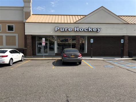CARLE PLACE, NY — A part-time worker at Pure Hockey in Carle 