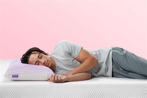 Purple harmony pillow. Purple Harmony™ 枕頭. 蜂窩狀的 Purple Grid® Hex 外層包裹著低過敏性通風乳膠的支撐枕芯，同時採用吸濕排汗又透氣的網眼材料枕頭套，帶給您無壓力且永不塌陷的支撐性。. 三種高度，一次滿足不同睡眠習慣. 低 (66x43x13.9公分)：趴、躺睡睡姿｜中小型骨架｜喜歡較 ... 