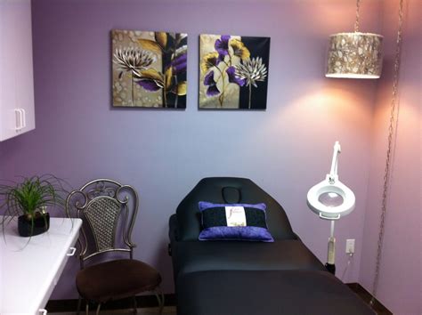 Women's Full Leg Unwanted Hair Removal Services. $89.00 $69.99. Purple Rain Spa offers waxing treatment, including full body wax. Our technicians perform waxing treatments for both men and women. We offer all-natural honey base wax and tea tree extract for sensitive skin. Waxing service is not recommended for clients using Retin A or Accutane ...