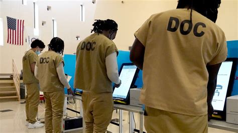 Push to expand voting rights in US for those held in jails