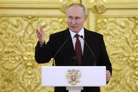 Putin moves a step closer to a fifth term as president after Russia sets 2024 election date