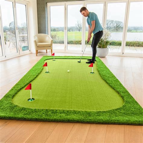 Putting matt. About this item. Ideal for indoor and outdoor residential or office use. Large 11 foot long by 36 inch wide putting area. 36 inch wide green enables you to stand on the putting surface and putt from different angles. Premium back that will eliminate folds and creases in the putting surface. 