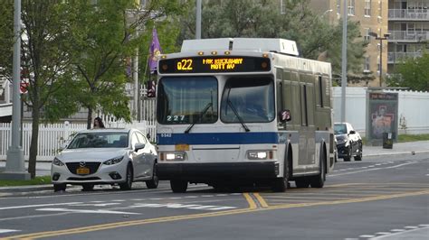 Q22 bus tracker. Things To Know About Q22 bus tracker. 