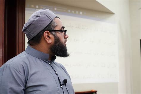 Qalam institute. 9-12-2012 Episode 25: Salman al-Farsi, Amr bin Murrah al-Juhani & Prophecies About the Coming of Revelation Welcome to Seerah Pearls, which aims to highlight some tantalising learning points from each episode of the Seerah- Life of the Prophet (sallallahu alayhi wasallam). This episode continues with the story of Salman al-Farsi. Salman remained … 