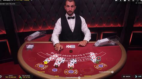 Qardaş və bacı porno soymaq üçün kart oynayır  Blackjack, bir başqa populyar kazino oyunudur