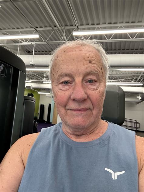 Qqwins: Discord Verification System - Scripting Support - Roblox image 1