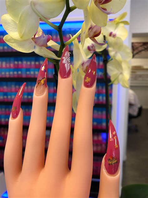 Qs nailspa. Read what people in Santee are saying about their experience with Q's Spa & Nail Bar at 225 Town Center Pkwy - hours, phone number, address and map. 