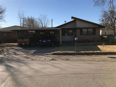 Quanah texas 79252. The listing broker’s offer of compensation is made only to participants of the MLS where the listing is filed. Zillow has 23 photos of this $275,000 4 beds, 3 baths, 2,507 Square Feet single family home located at 1106 Rebecca Pl, Quanah, TX 79252 built in 1957. MLS #207866. 