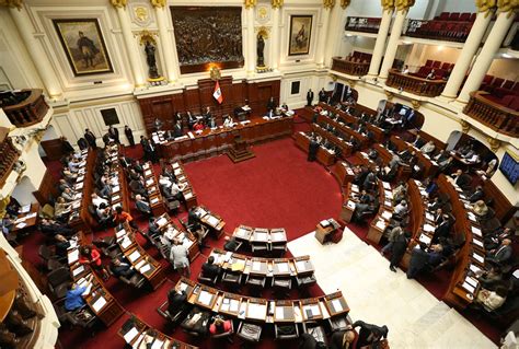 El Congreso de la República del Perú aprobó el 8 de junio que se restablezca la bicameralidad en la institución nacional. Pero, dicha disposición deberá ser ratificada por un referéndum al .... 