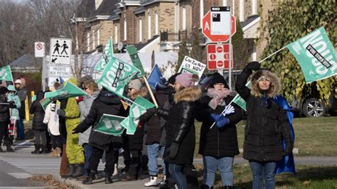 Quebec labour strikes: Progress in talks with one teachers union, deadlock in another