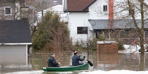 Quebec premier says loss of two firefighters most difficult part of spring flooding