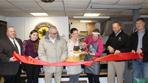 Queen Bee Bakery opens in Fultonville