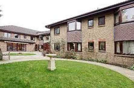 Queens Court Care Home Bromley, BR1 2ND