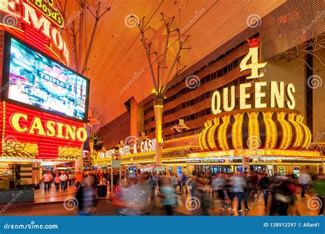 Queens casino vegas.