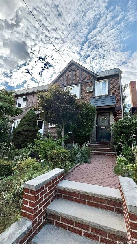Queens real estate. 1 bath. 2,500 sqft lot. 59-22 Palmetto St. Ridgewood, NY 11385. Email Agent. Brokered by Century Homes Realty Group LLC. new open house 4/20. Multi-family home for sale. $1,498,000. 