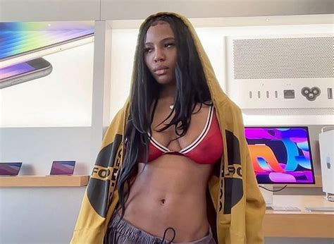 Quenlin blackwell only fans
