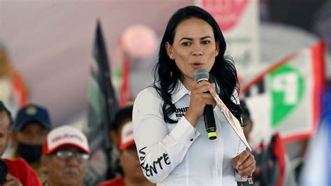 Quién es Alejandra del Moral, la candidata de la coalición Va por México