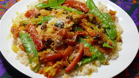Quick Fix: Curried Chicken with Peppers