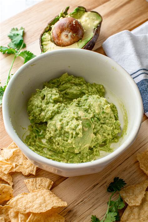 Quick and Easy Guacamole