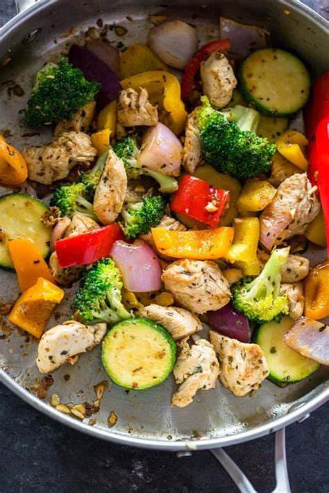 Quick easy healthy recipes. From healthy chicken and meat recipes to light pasta or salmon dinners, these super easy and healthy meals are on the table in 30 minutes or less and make a great option to grab the basics if you’re … 
