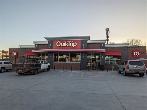 Quiktrip pleasantdale road. QuikTrip is a convenience store and gas retailer, featuring QT Kitchens® inside each store. Our menu includes fresh Pizza by the Slice and X-Large and Personal Pizza, Soft Pretzels, sub sandwiches and wraps, grilled cheese and toasted croissants, breakfast pizza, and other delicious breakfast items. 