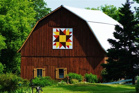 Quilt barn. In 2016, Westside Quilters Guild/ Quilt Barn Trail was honored to receive the Annual Thomas M. Brian Award for “Leadership in Tourism” awarded by the Washington County Visitors Association. Currently, our emphasis is to promote “traveling the trail” using maps with specific directions for viewing all 60 blocks within Washington County. 