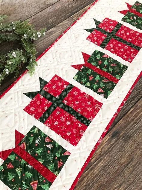 Quilted Table Runner Christmas Patterns FREE Quilt Patterns